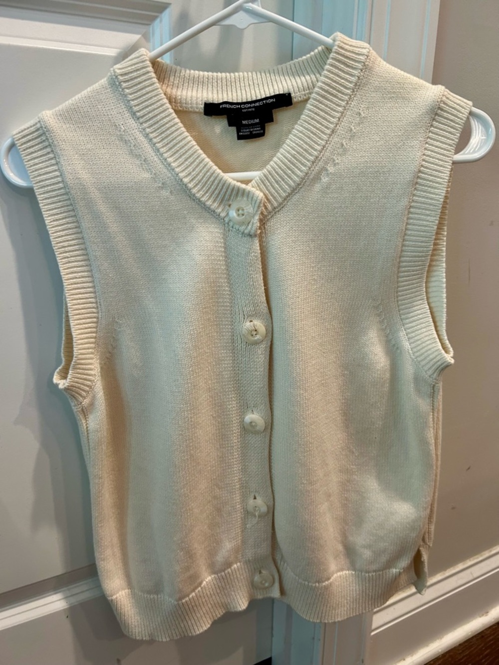 French Connection Cream Sleeveless Button-Front Cardigan Vest